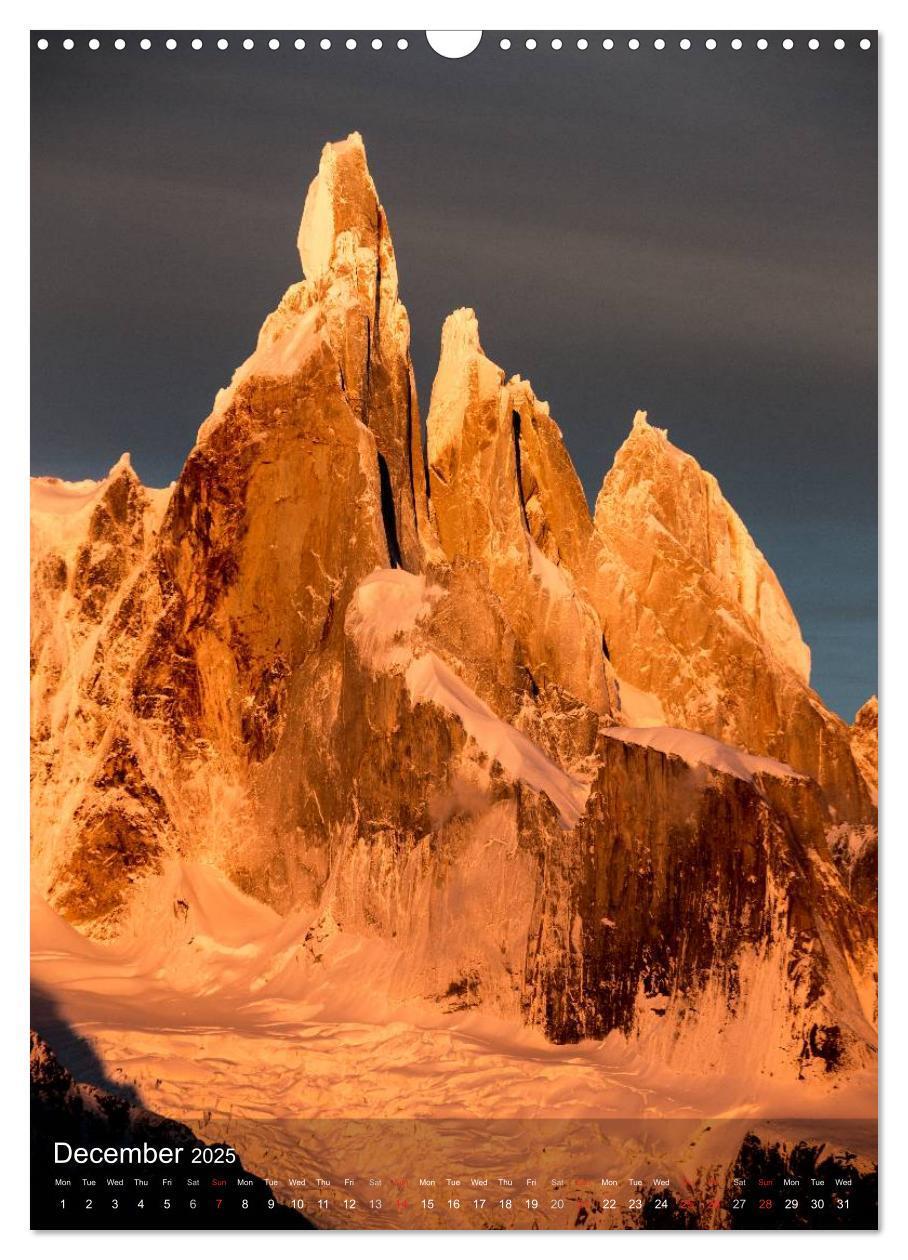 Bild: 9781325976515 | Majestic Mountains of Patagonia: Cerro Torre / UK-Version (Wall...