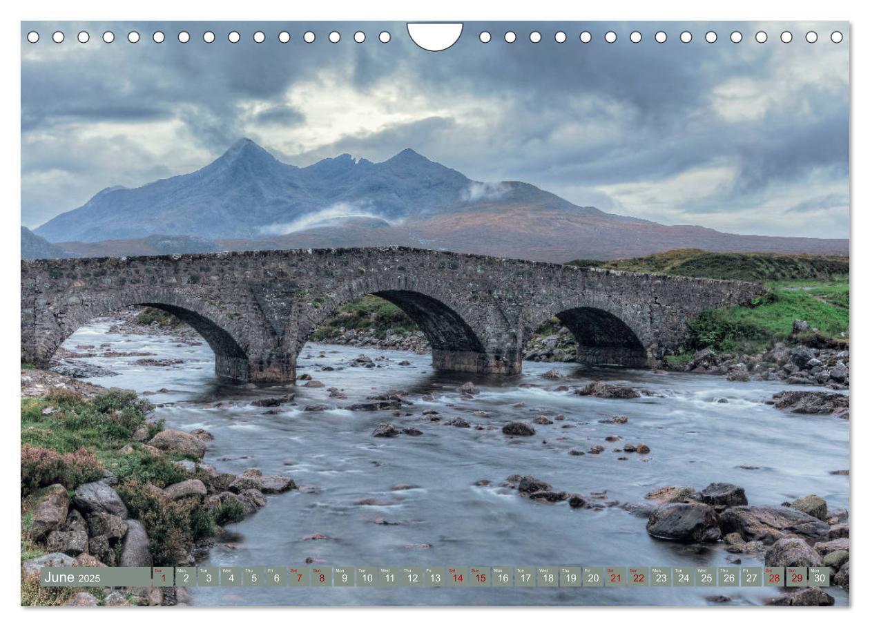 Bild: 9781325946518 | Isle of Skye (Wall Calendar 2025 DIN A4 landscape), CALVENDO 12...