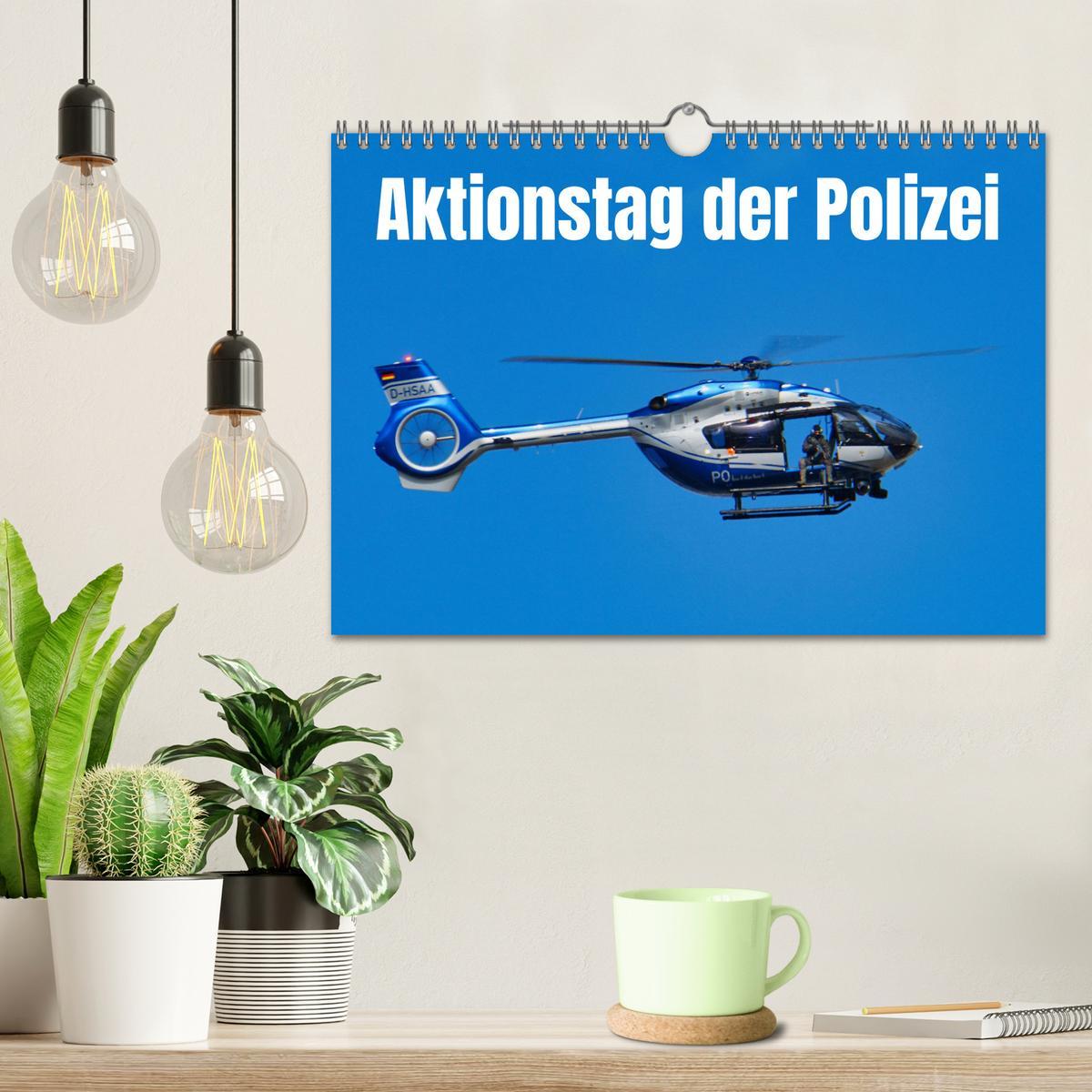 Bild: 9783383869228 | Aktionstag der Polizei (Wandkalender 2025 DIN A4 quer), CALVENDO...