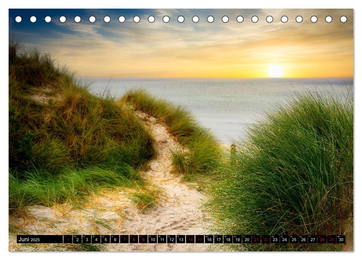 Bild: 9783435023288 | Fischland - Darß- Zingst (Tischkalender 2025 DIN A5 quer), CALVENDO...