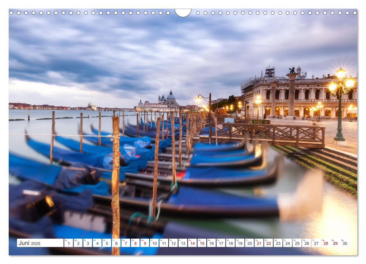 Bild: 9783383960697 | Venedig und Burano - Lagunenstadt und bunte Häuser (Wandkalender...