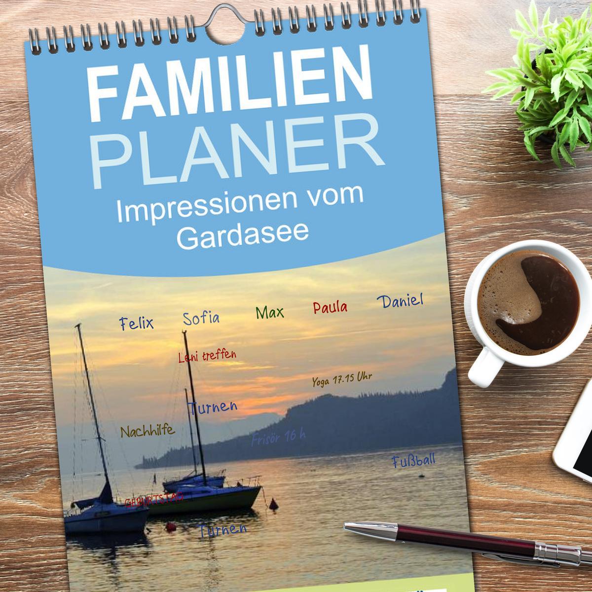 Bild: 9783457116821 | Familienplaner 2025 - Impressionen vom Gardasee mit 5 Spalten...