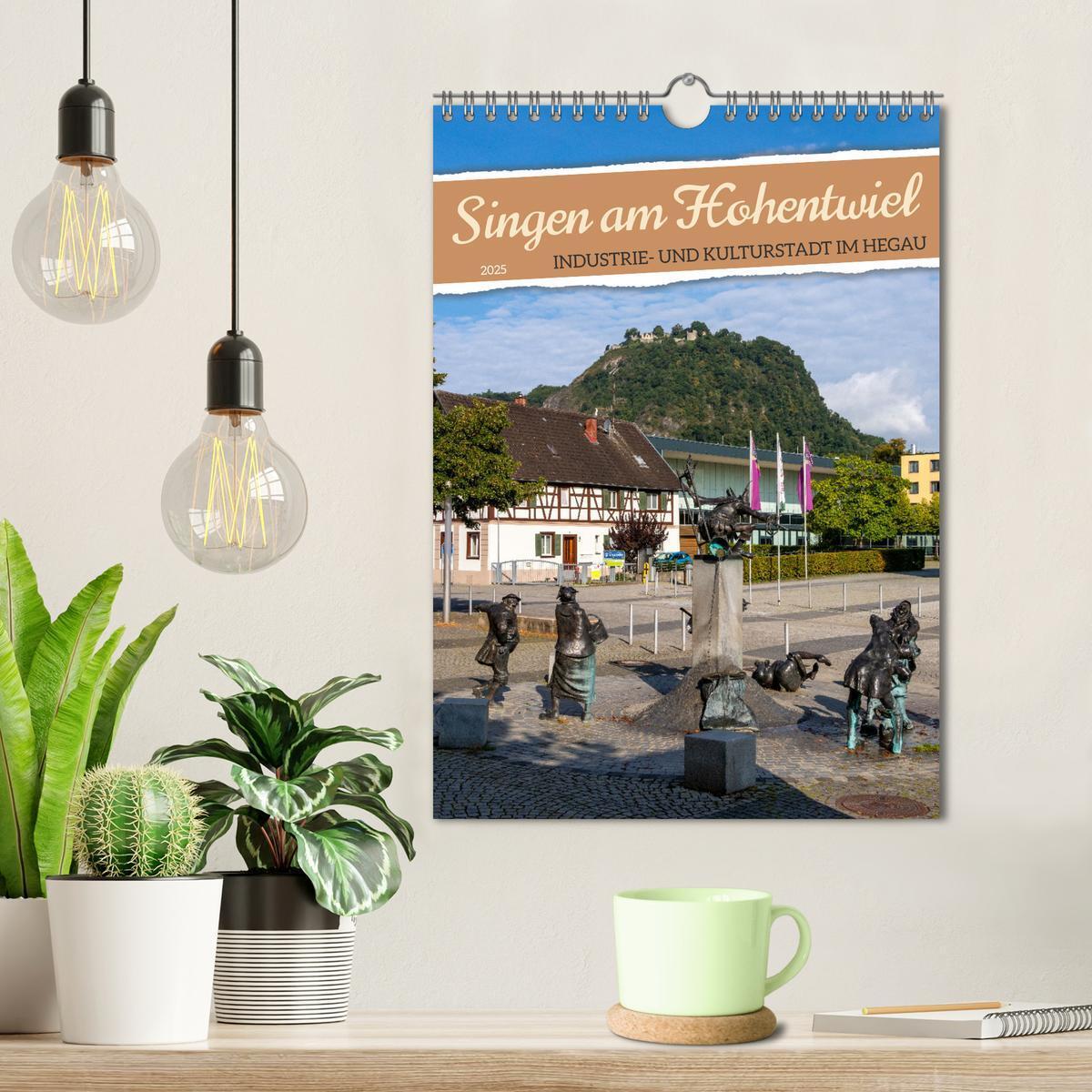 Bild: 9783457180785 | Singen am Hohentwiel (Wandkalender 2025 DIN A4 hoch), CALVENDO...