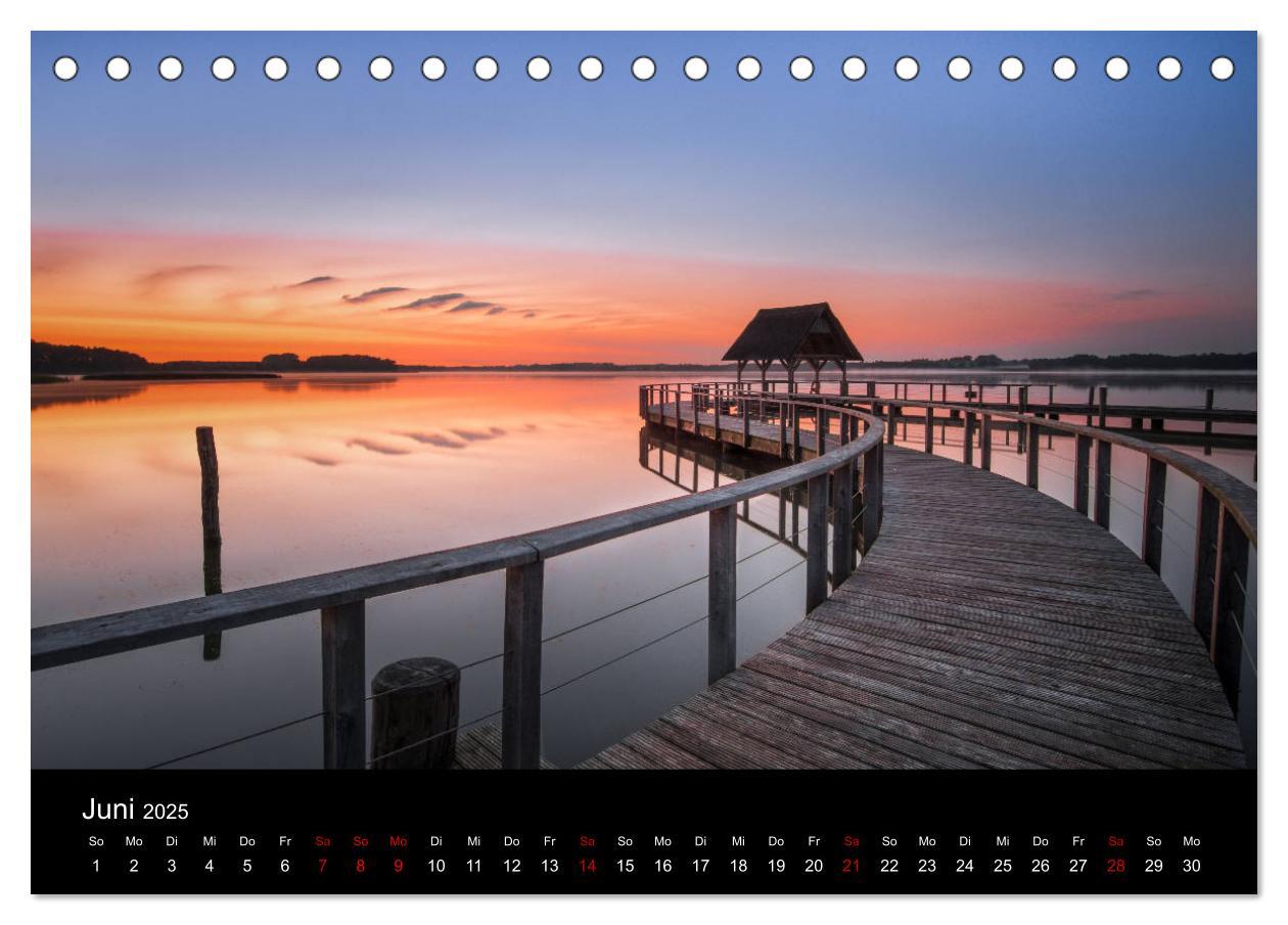 Bild: 9783435390106 | Ostholsteins Ostseeküste (Tischkalender 2025 DIN A5 quer), CALVENDO...