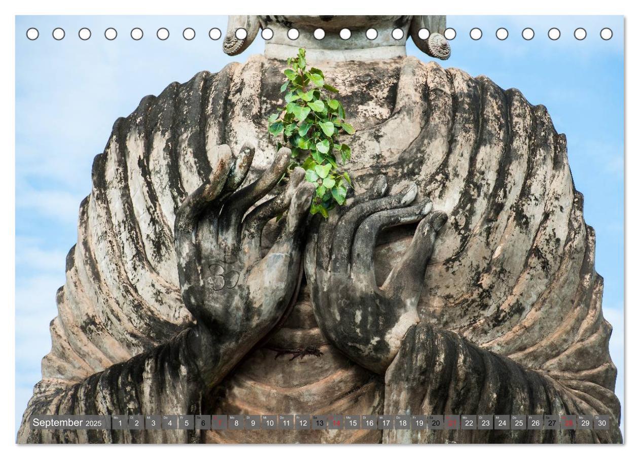 Bild: 9783435708802 | Buddha - Momente der inneren Einkehr (Tischkalender 2025 DIN A5...