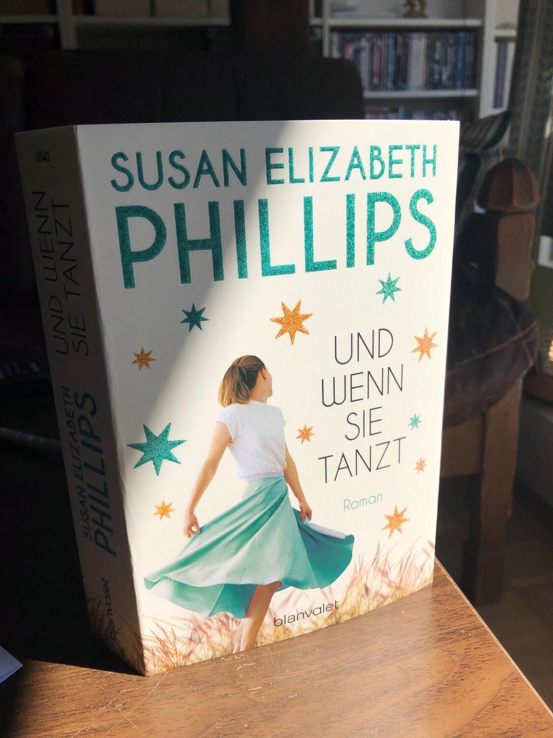 Bild: 9783734103438 | Und wenn sie tanzt | Roman | Susan Elizabeth Phillips | Taschenbuch