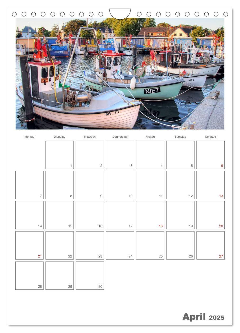 Bild: 9783457023396 | Timmendorfer Strand (Wandkalender 2025 DIN A4 hoch), CALVENDO...