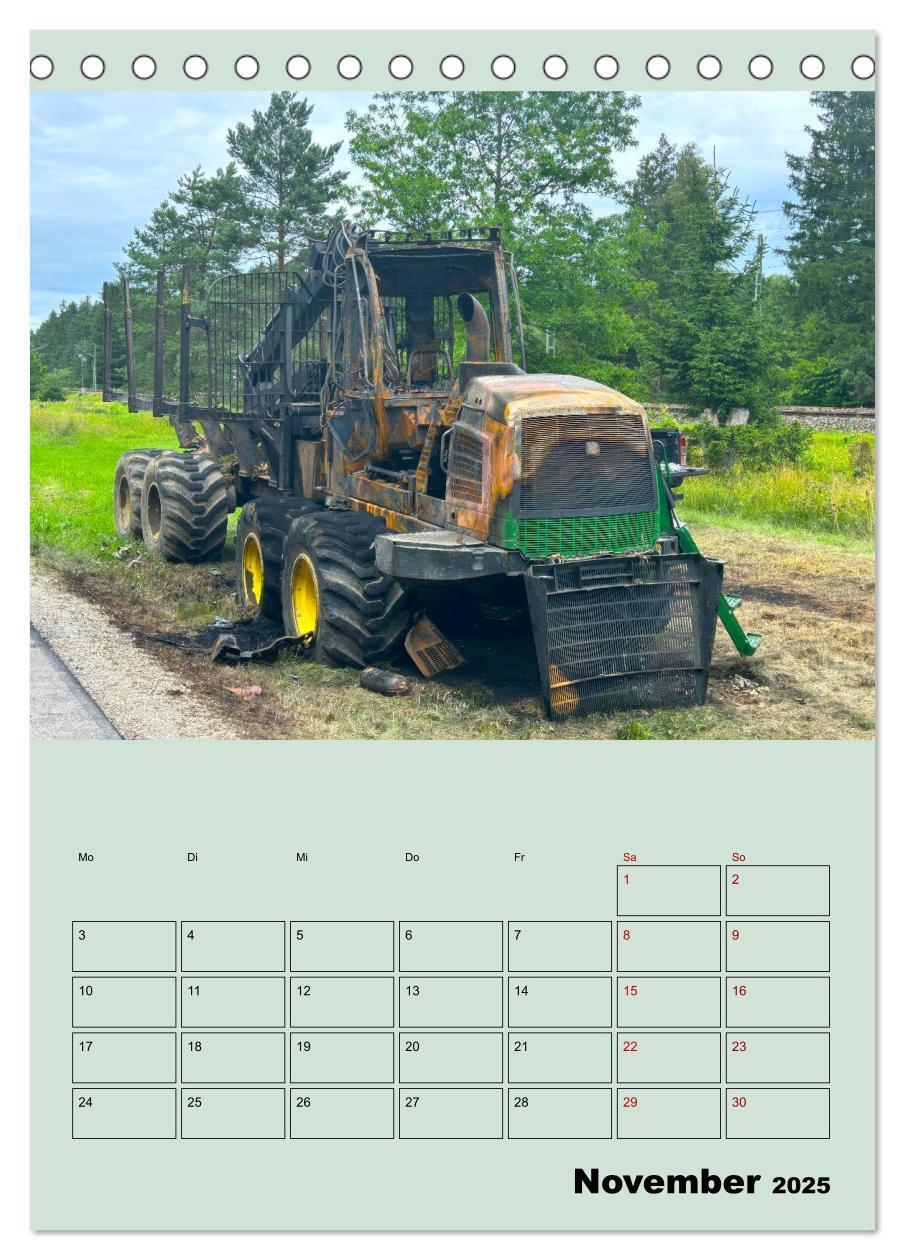 Bild: 9783383967818 | Forst-Maschinen der Forwarder im Einsatz (Tischkalender 2025 DIN A5...