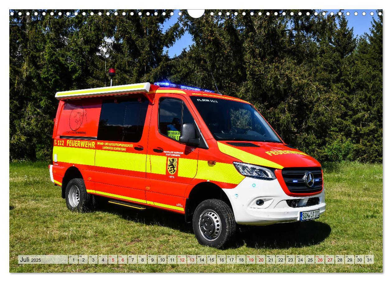 Bild: 9783435165209 | Feuerwehrfahrzeuge (Wandkalender 2025 DIN A3 quer), CALVENDO...