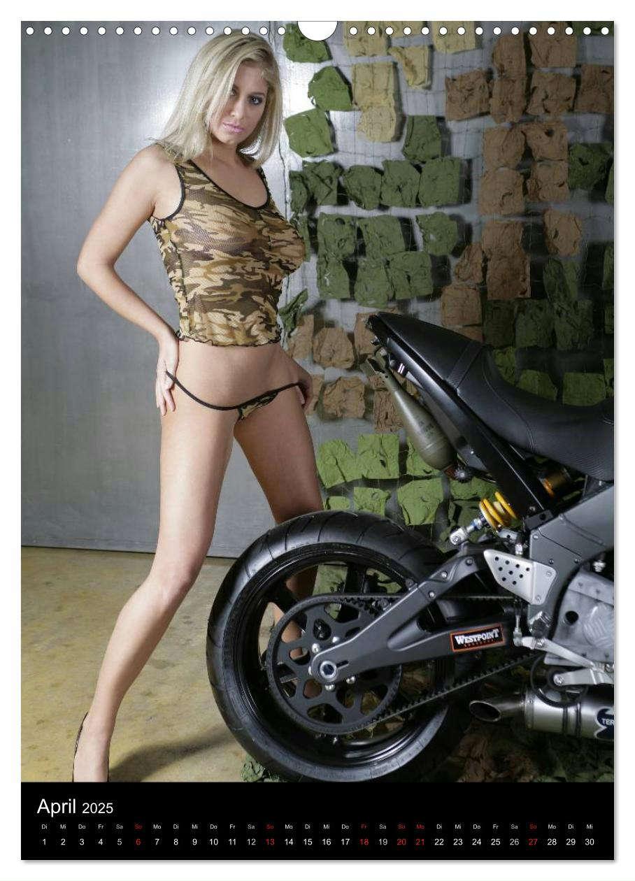 Bild: 9783457070703 | Bikes and Babes (Wandkalender 2025 DIN A3 hoch), CALVENDO...