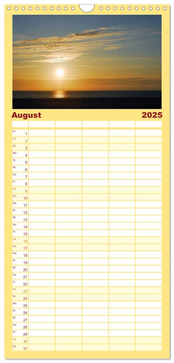 Bild: 9783457118023 | Familienplaner 2025 - Amrum mit 5 Spalten (Wandkalender, 21 x 45...