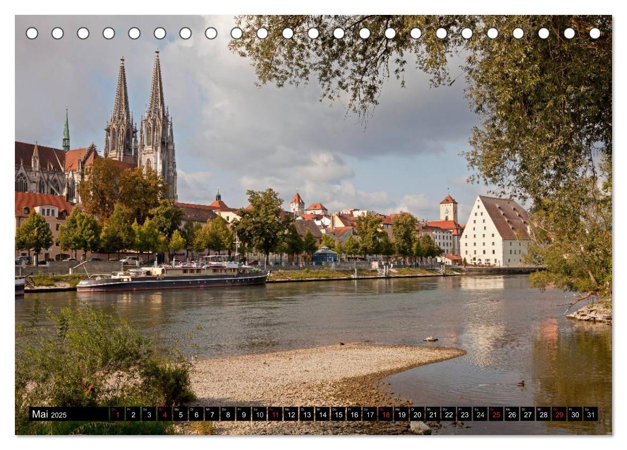 Bild: 9783435674640 | Regensburg - Bayern (Tischkalender 2025 DIN A5 quer), CALVENDO...