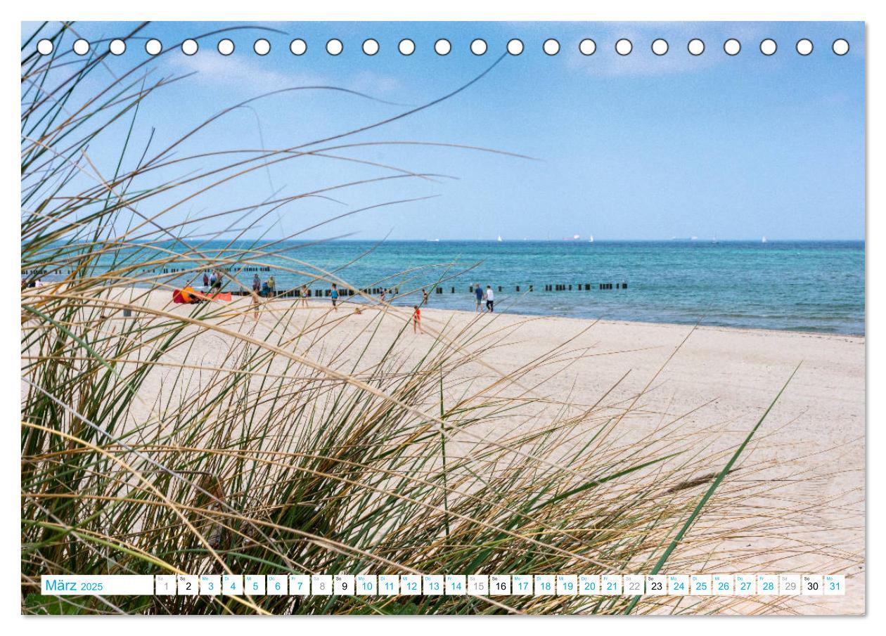 Bild: 9783435227297 | Warnemünde - Sommer, Sonne und Sand im Schuh (Tischkalender 2025...