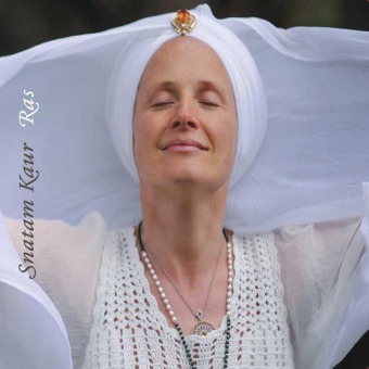 Cover: 801898012126 | Ras, 1 Audio-CD | Snatam Kaur | Audio-CD | 66 Min. | Deutsch | 2011