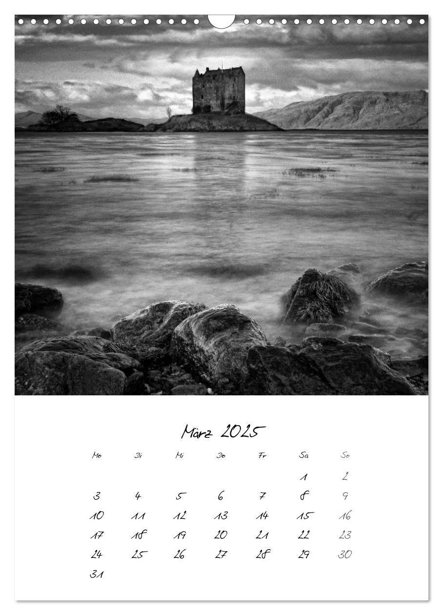 Bild: 9783457048818 | Schottland Monochrom (Wandkalender 2025 DIN A3 hoch), CALVENDO...