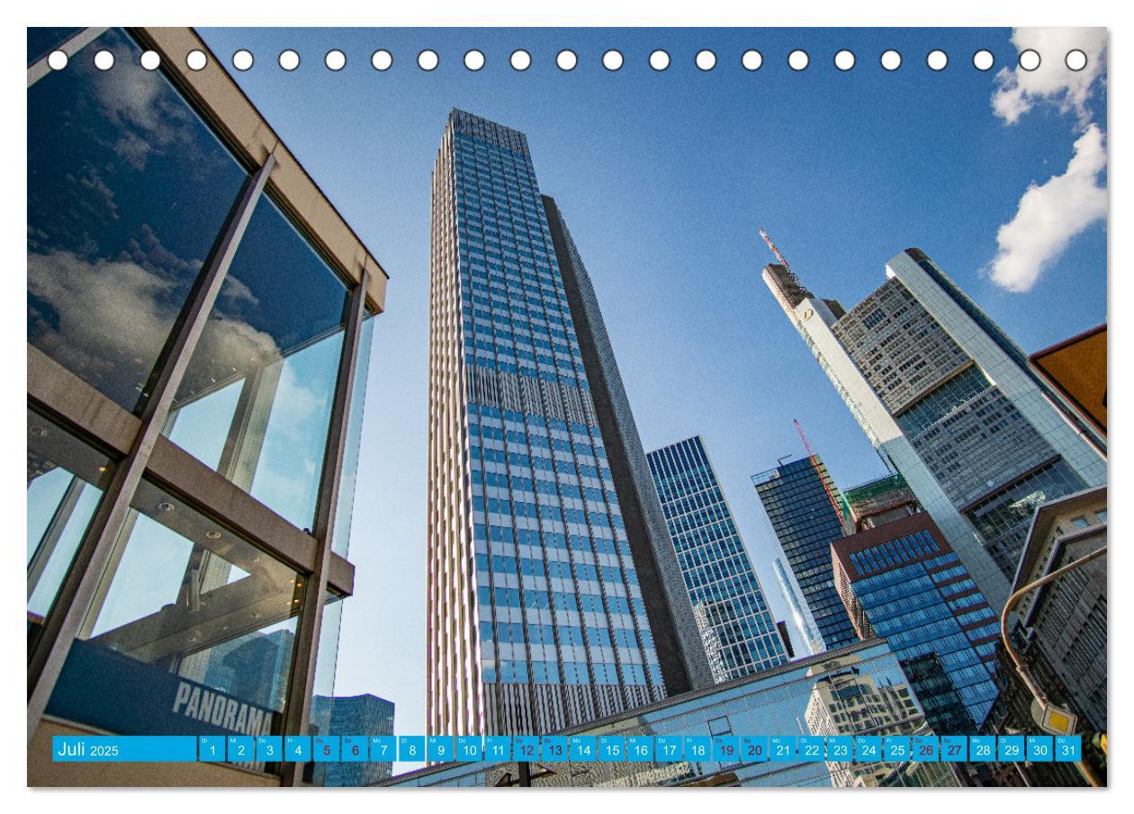 Bild: 9783383999109 | Towers of Frankfurt Fotokalender 2025 (Tischkalender 2025 DIN A5...