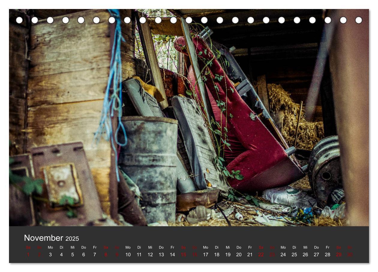 Bild: 9783435216383 | Verlassene Orte - Ein Lost Places Kalender (Tischkalender 2025 DIN...