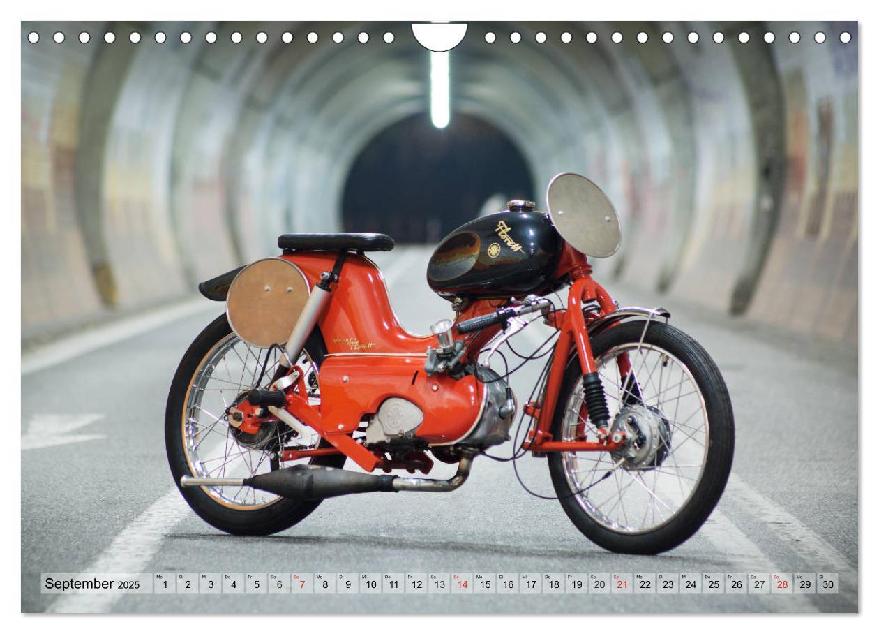 Bild: 9783435287260 | Oldtimer Mopeds - fotografiert von Michael Allmaier (Wandkalender...