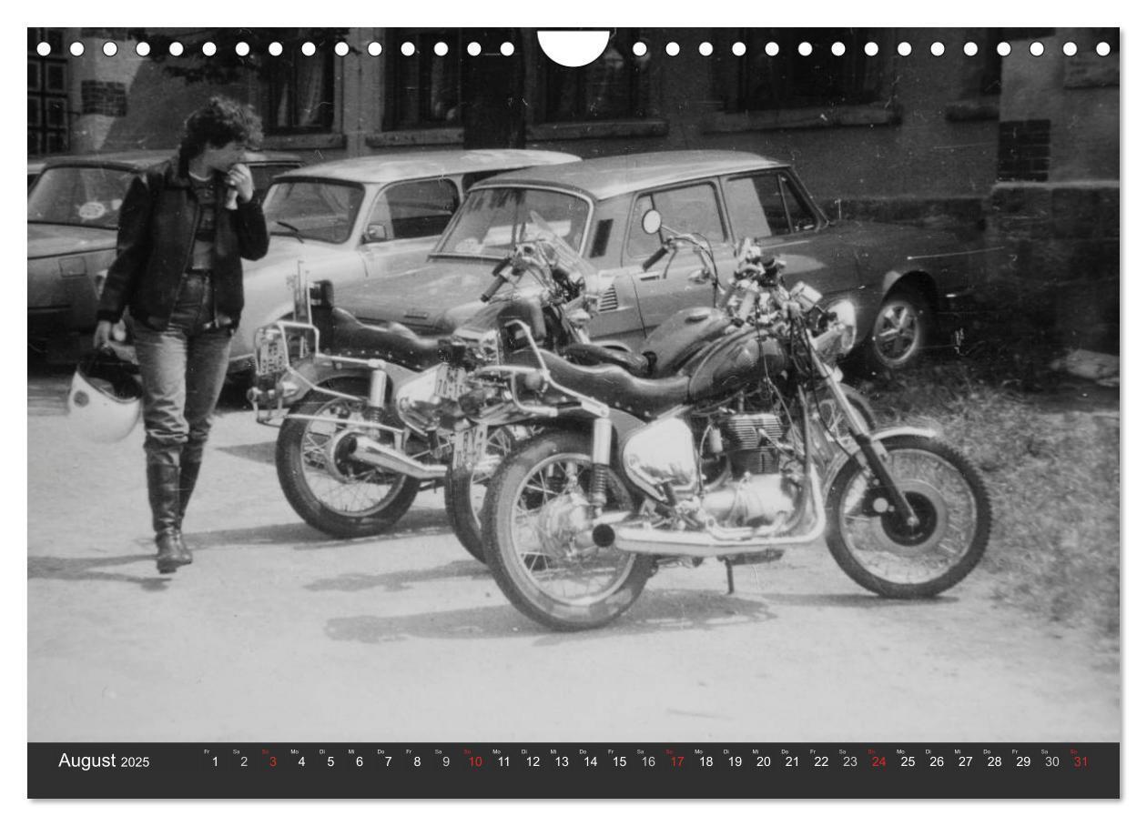 Bild: 9783435532681 | east Rider - Biker und Bikes aus der DDR (Wandkalender 2025 DIN A4...