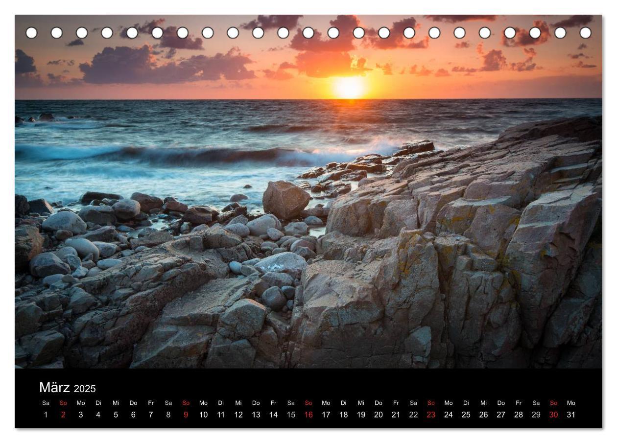 Bild: 9783435580248 | Skandinavien - Im Licht des Nordens (Tischkalender 2025 DIN A5...