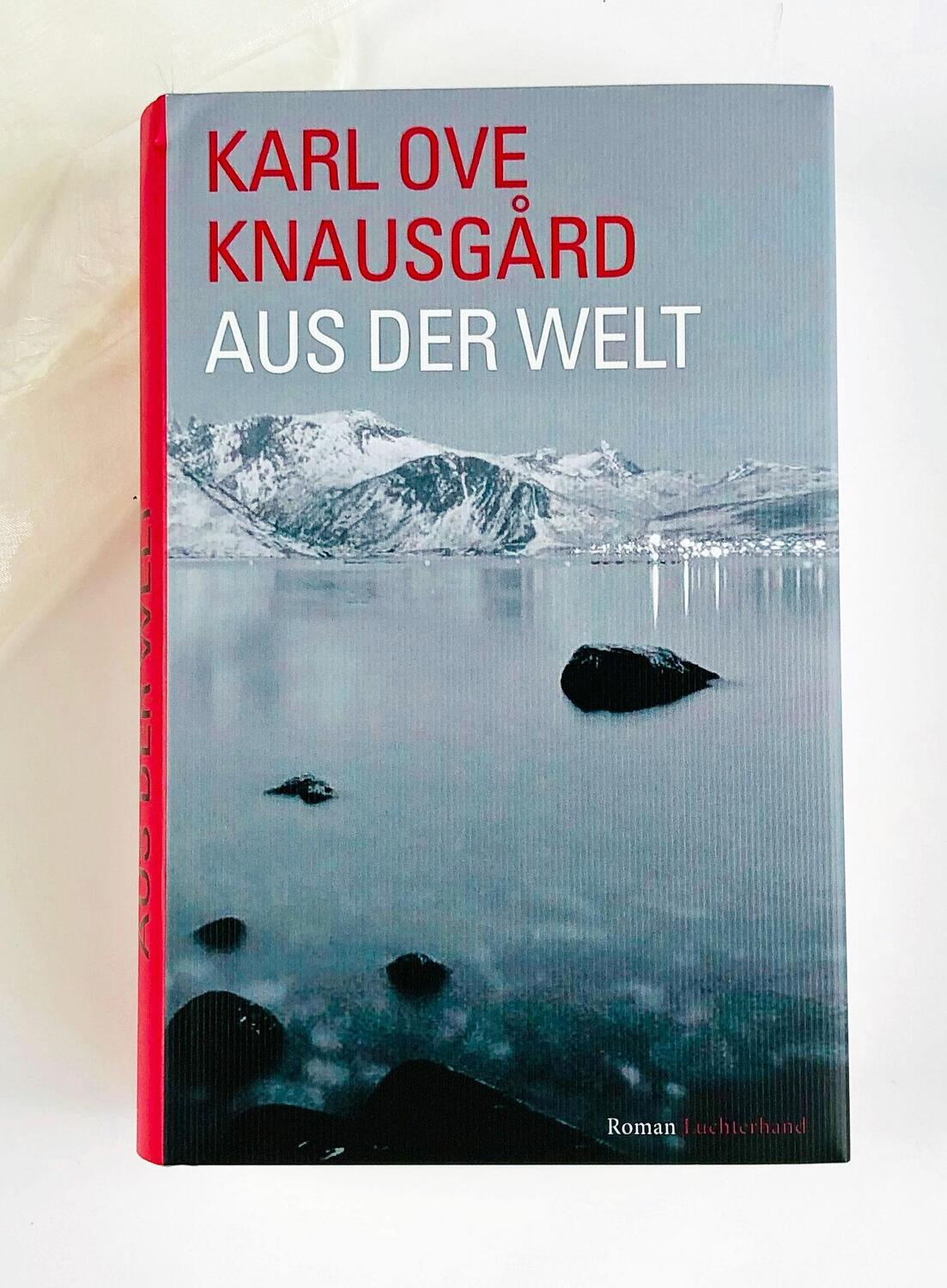 Bild: 9783630874371 | Aus der Welt | Roman | Karl Ove Knausgård | Buch | 928 S. | Deutsch