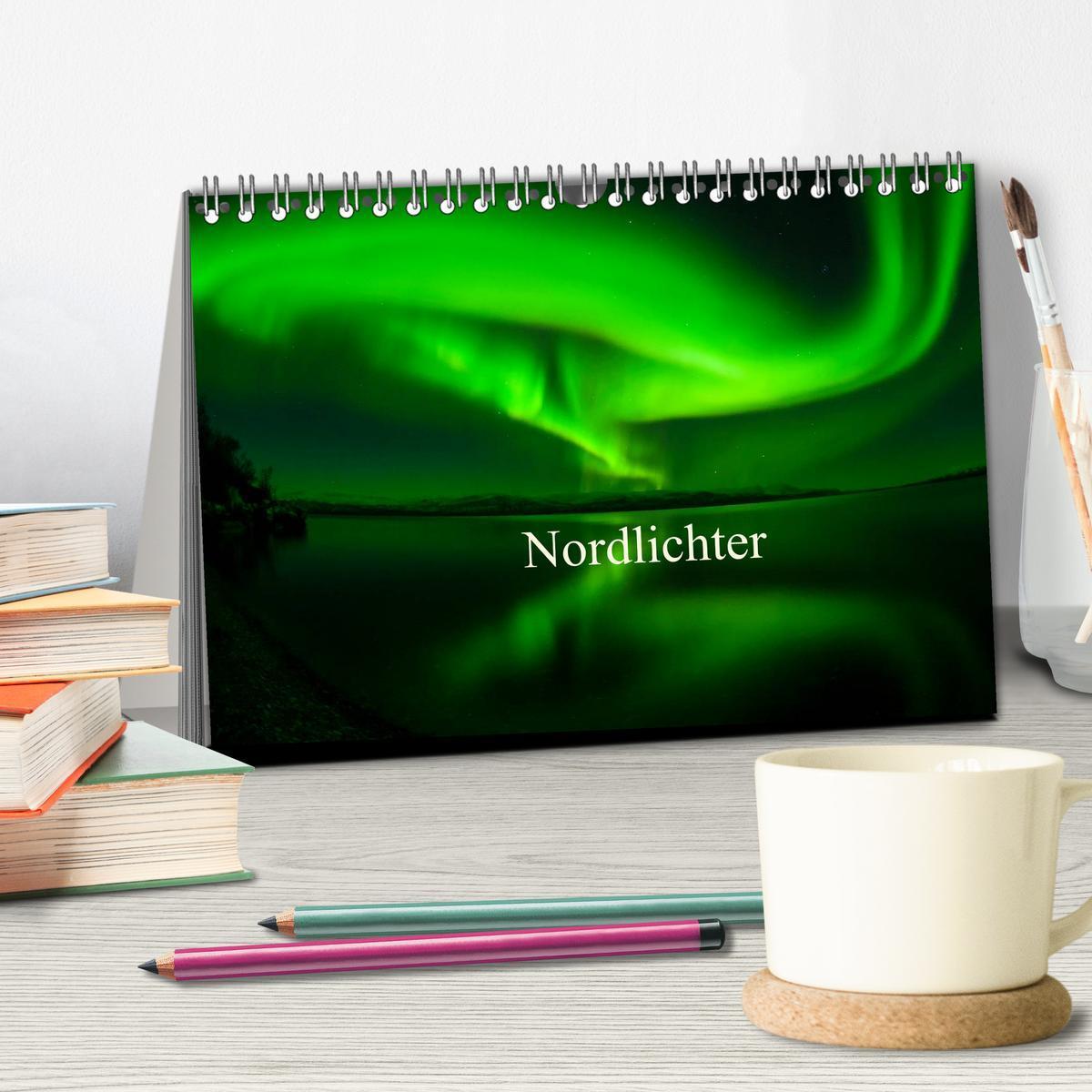 Bild: 9783435799909 | Nordlichter (Tischkalender 2025 DIN A5 quer), CALVENDO Monatskalender