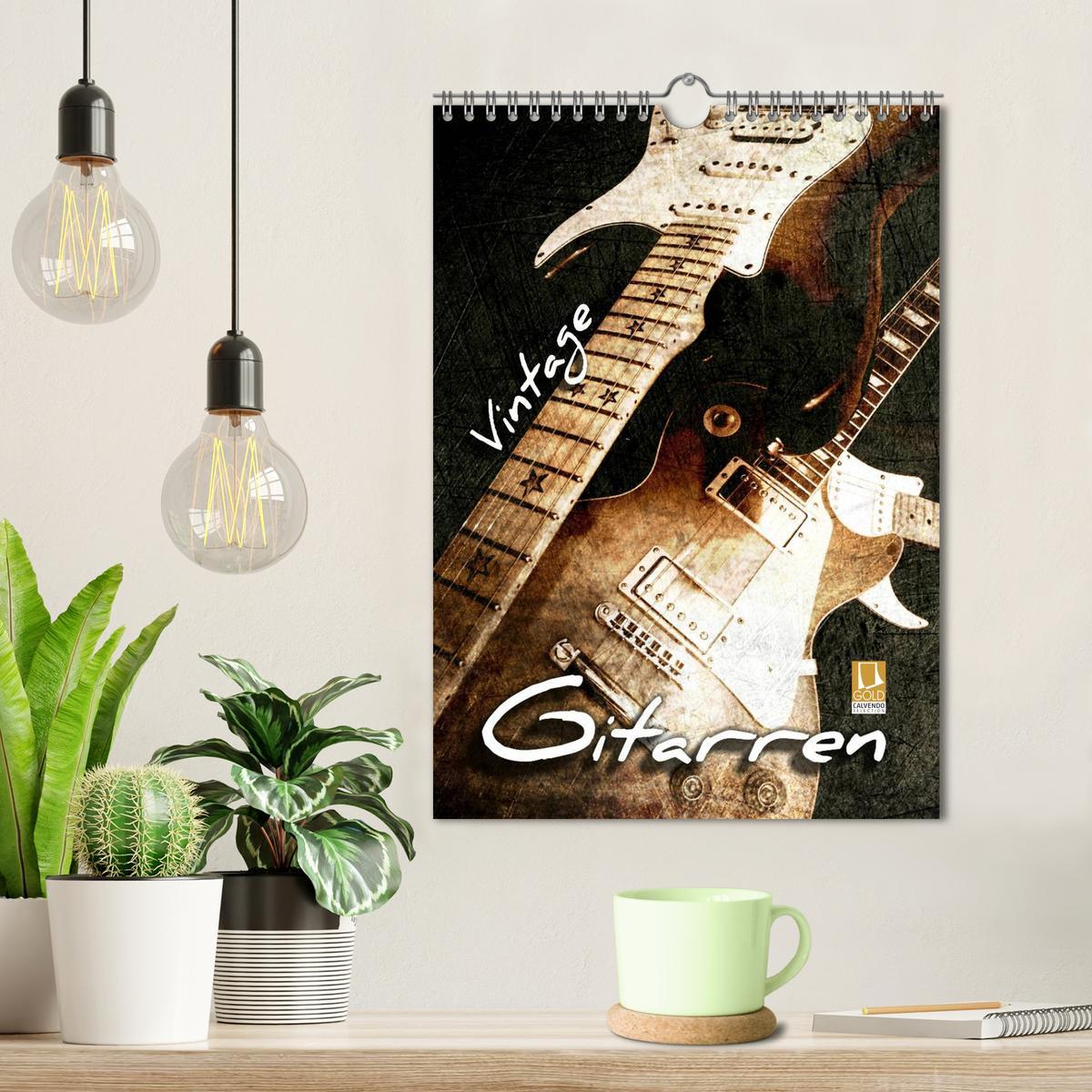 Bild: 9783457016244 | Vintage Gitarren (Wandkalender 2025 DIN A4 hoch), CALVENDO...