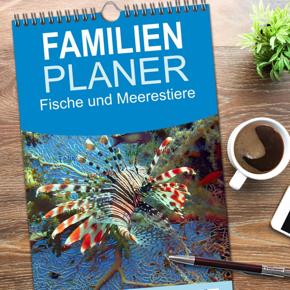 Bild: 9783457125298 | Familienplaner 2025 - Fische und Meerestiere mit 5 Spalten...