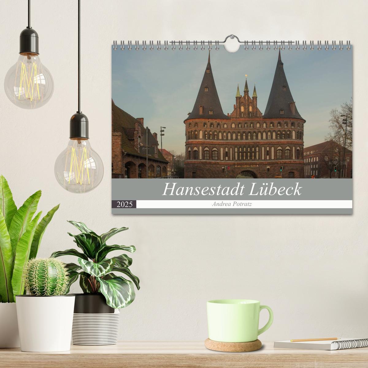 Bild: 9783435683253 | Hansestadt Lübeck (Wandkalender 2025 DIN A4 quer), CALVENDO...