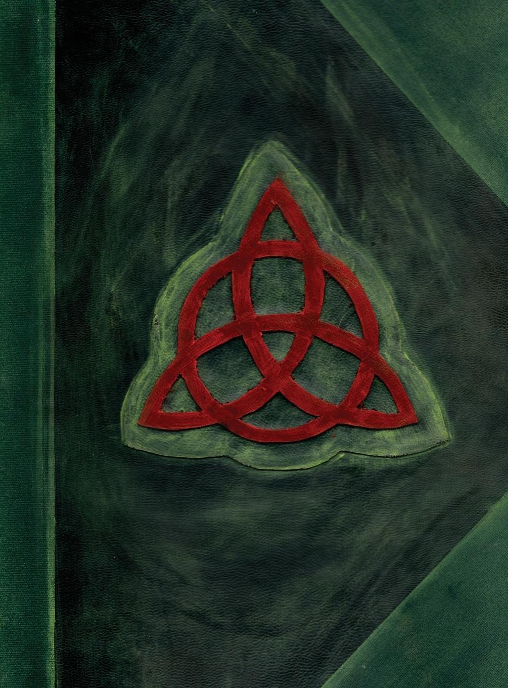 Cover: 9780692998250 | Hardcover Charmed Book of Shadows Replica | Karina Sheerin | Buch