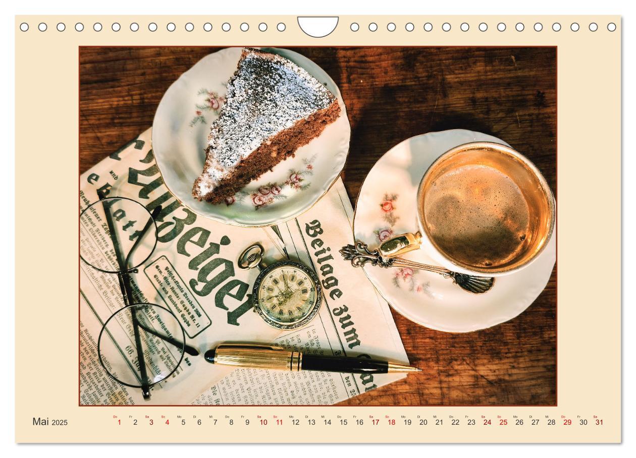 Bild: 9783383961199 | Im Café Nostalgie (Wandkalender 2025 DIN A4 quer), CALVENDO...