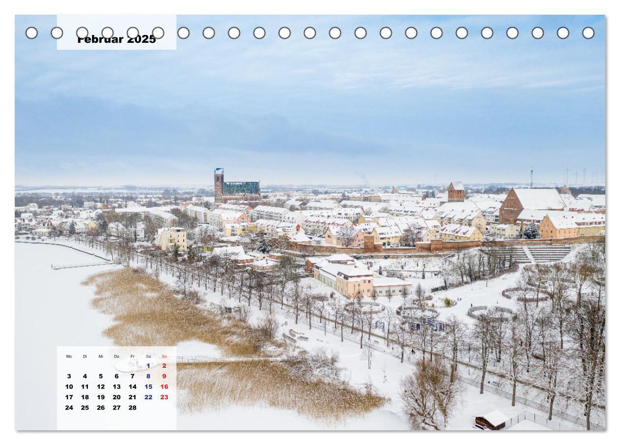 Bild: 9783435605453 | Prenzlau - Stadt im Herzen der Uckermark (Tischkalender 2025 DIN A5...