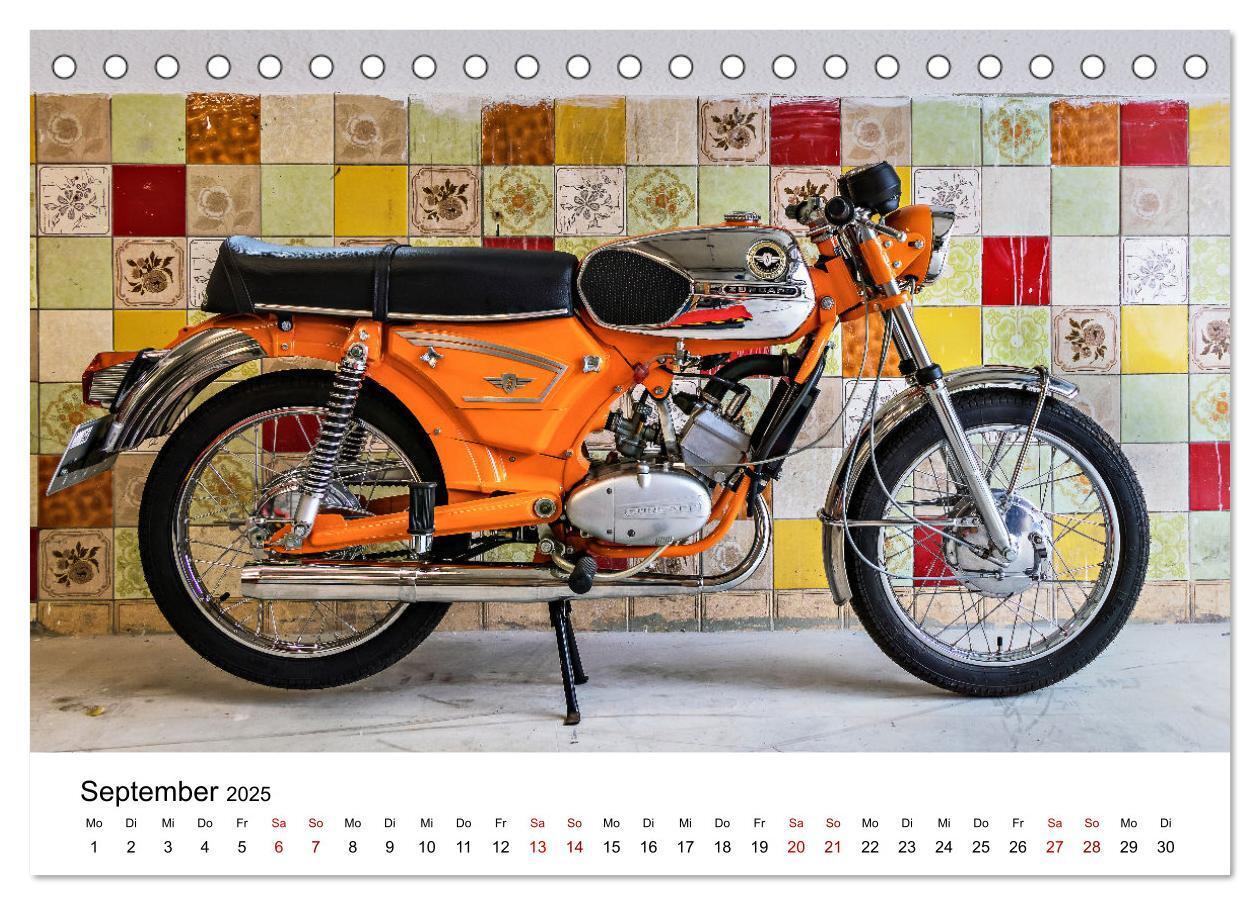 Bild: 9783383787881 | Zündapp-Träume (Tischkalender 2025 DIN A5 quer), CALVENDO...