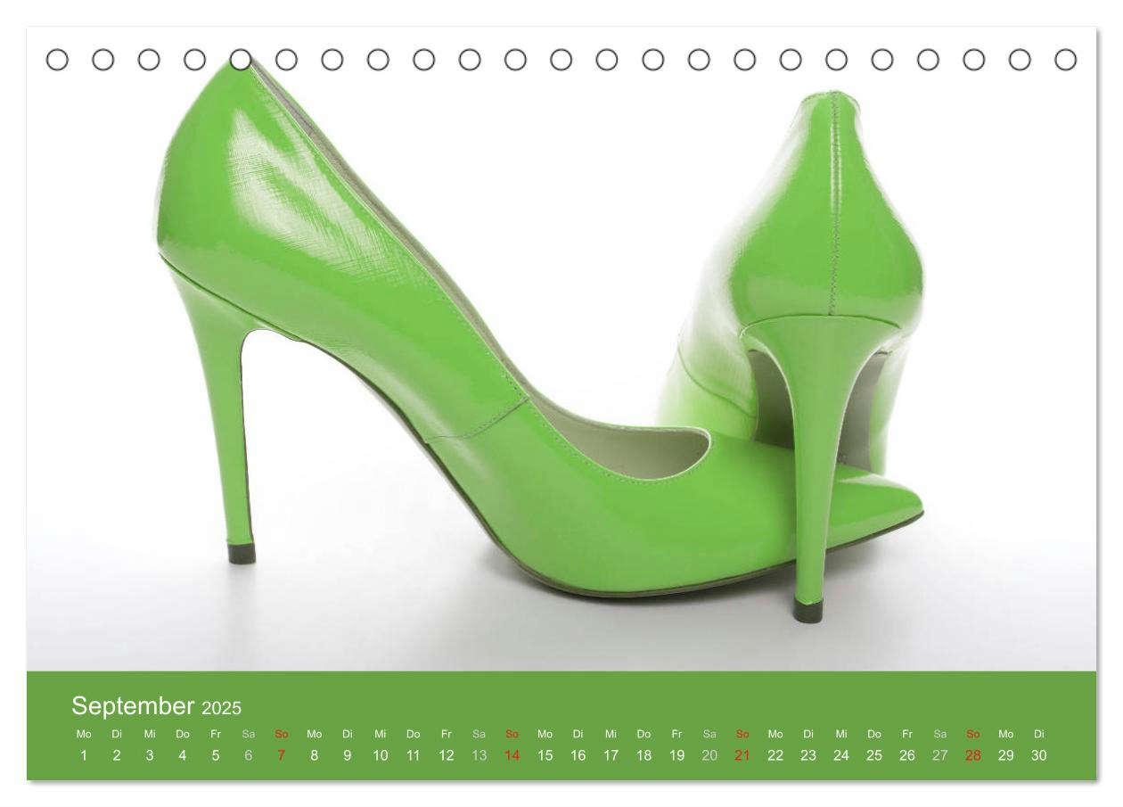 Bild: 9783435457762 | Farbenfrohe High Heels (Tischkalender 2025 DIN A5 quer), CALVENDO...