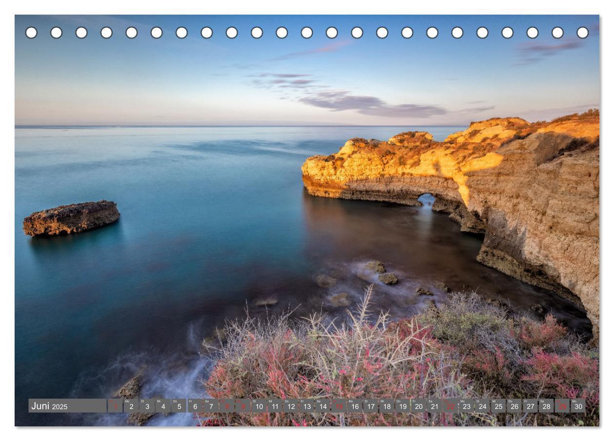 Bild: 9783435041305 | Die Algarve - Portugals märchenhafte Felsenküste (Tischkalender...