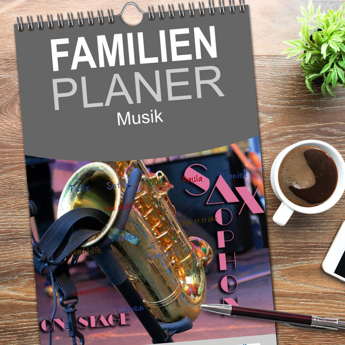 Bild: 9783457117286 | Familienplaner 2025 - SAXOPHON - on stage mit 5 Spalten...