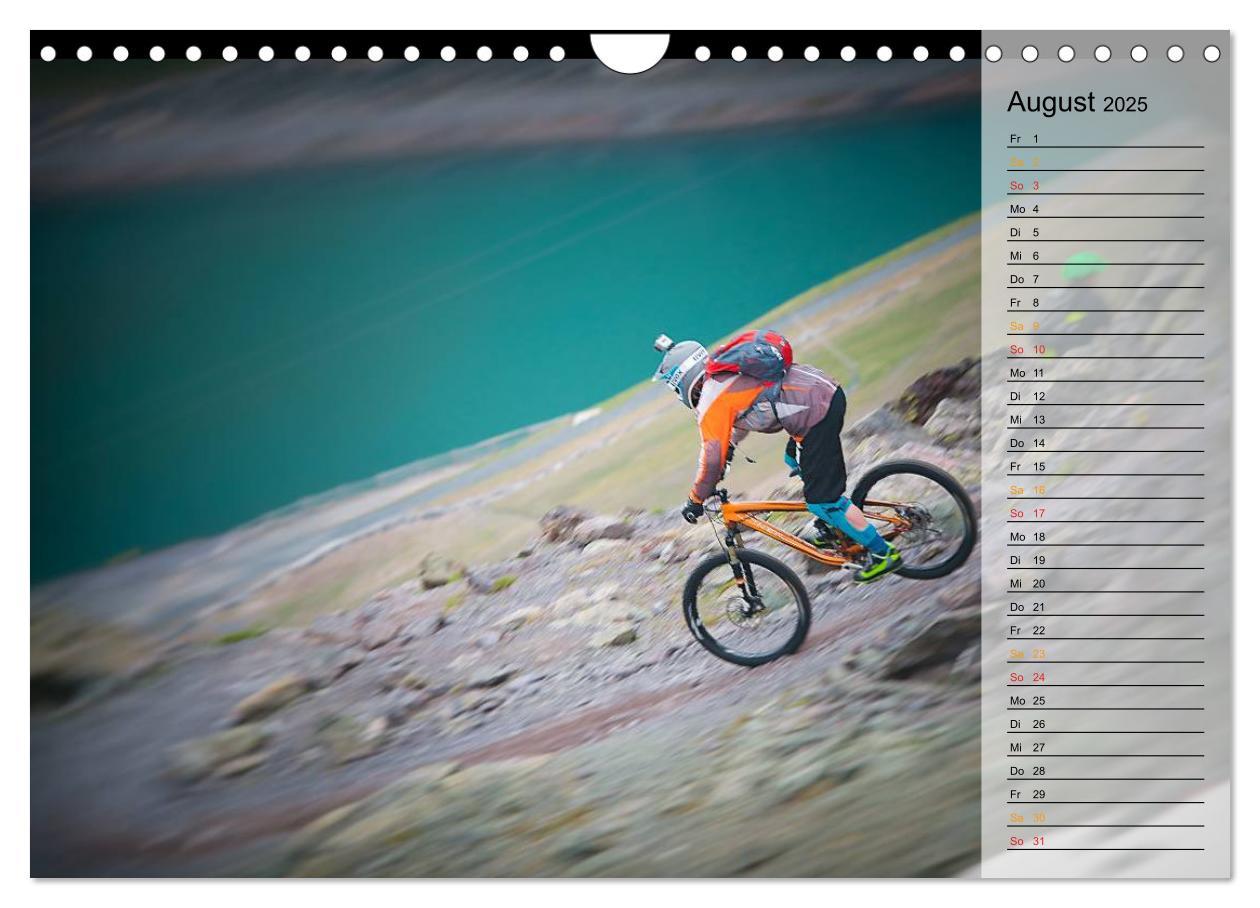 Bild: 9783435537396 | Downhill Moments (Wandkalender 2025 DIN A4 quer), CALVENDO...