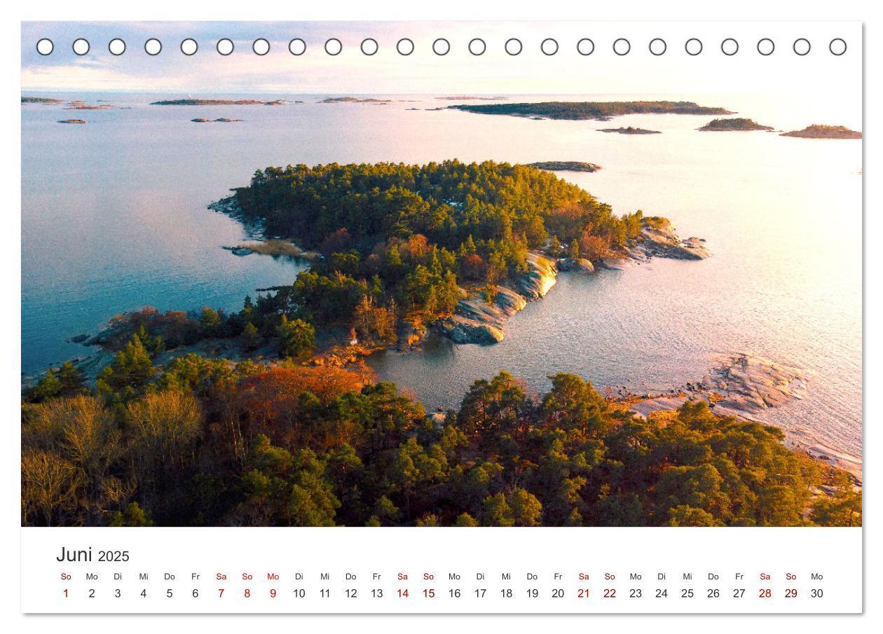 Bild: 9783383999994 | Finnland - Den Polarlichtern nahe. (Tischkalender 2025 DIN A5...