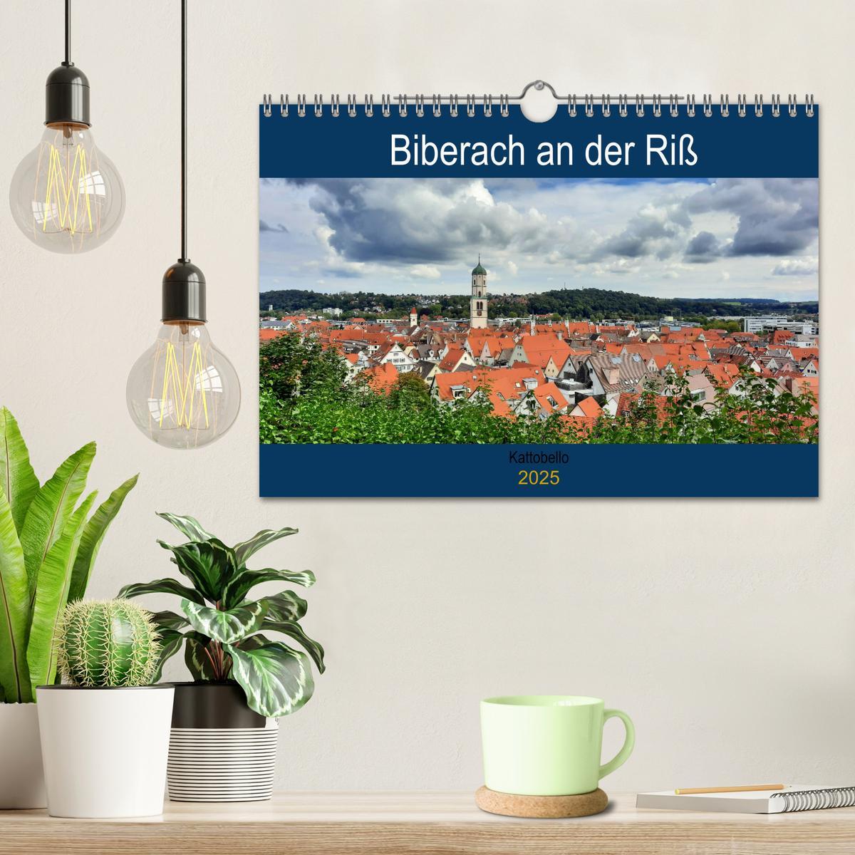 Bild: 9783435098125 | Biberach an der Riß (Wandkalender 2025 DIN A4 quer), CALVENDO...