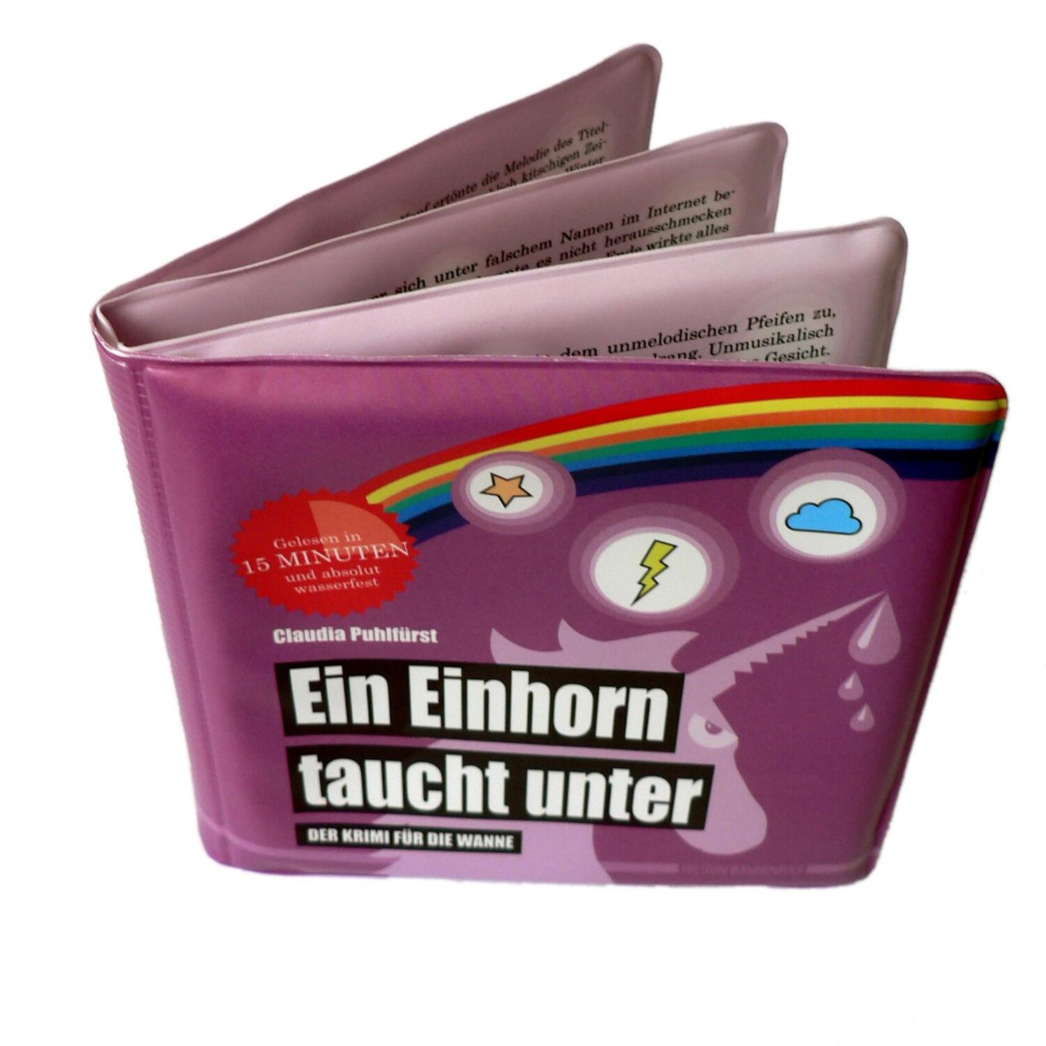 Bild: 9783981787061 | Ein Einhorn taucht unter (Badebuch) | Claudia Puhlfürst | Taschenbuch