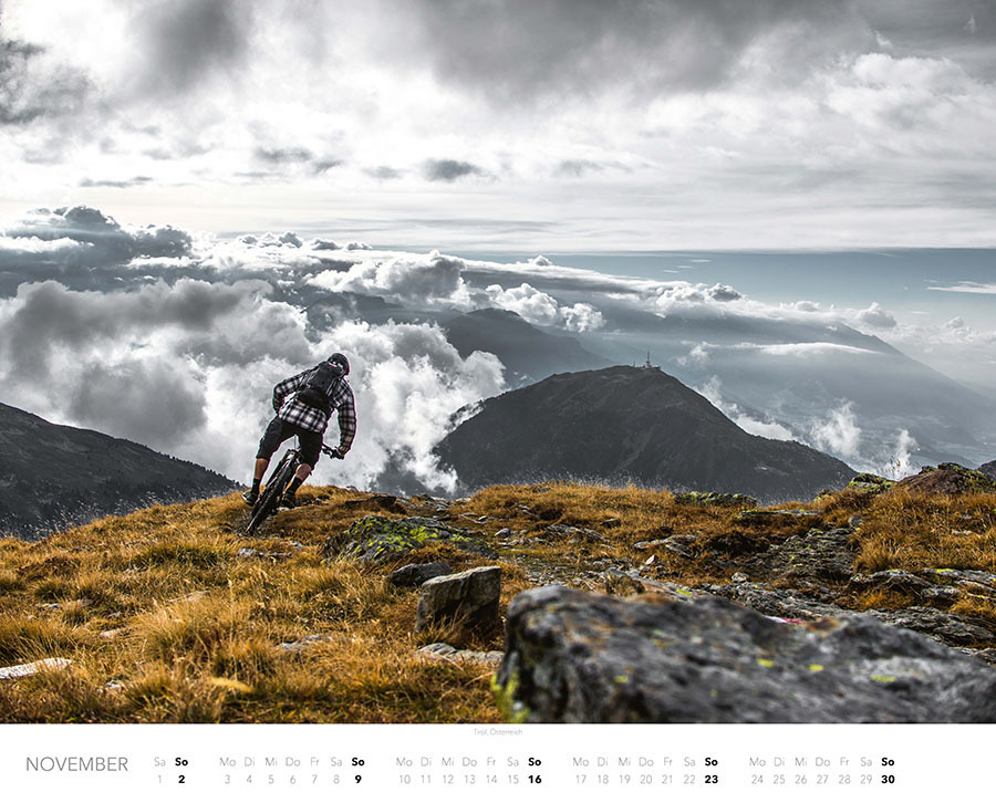 Bild: 9783966647953 | Mountain Moments Mountainbike-Abenteuer Kalender 2025 | Schwager