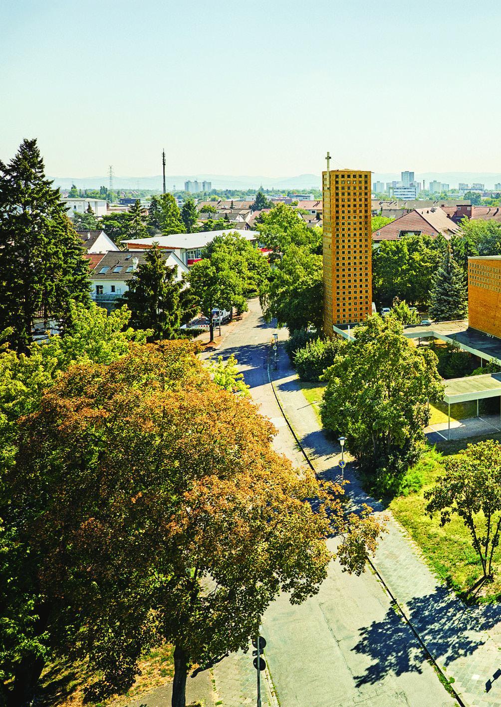 Bild: 9783986120672 | Piazza Spinelli | Übungsraum für die Stadt | Sally Below (u. a.)