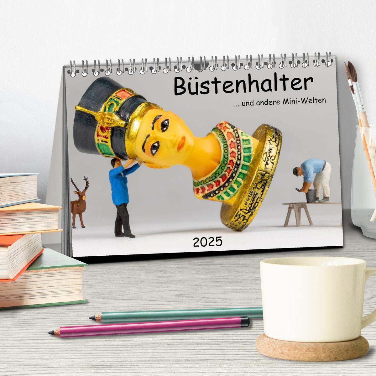 Bild: 9783457166192 | Büstenhalter ... und andere Mini-Welten (Tischkalender 2025 DIN A5...