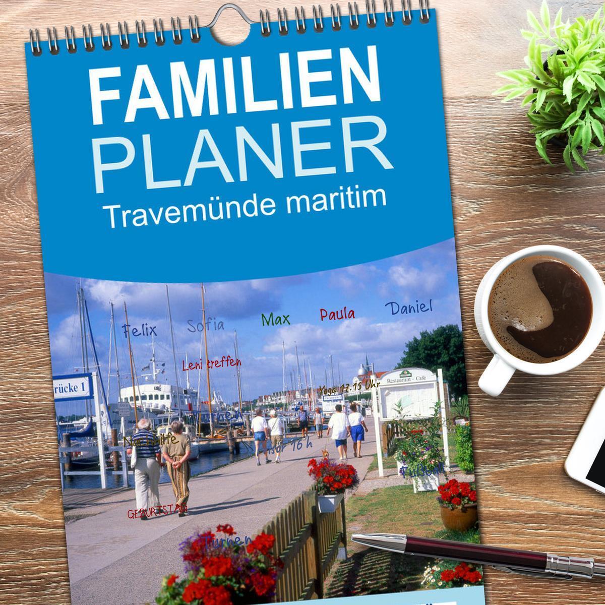 Bild: 9783457107133 | Familienplaner 2025 - Travemünde maritim mit 5 Spalten...