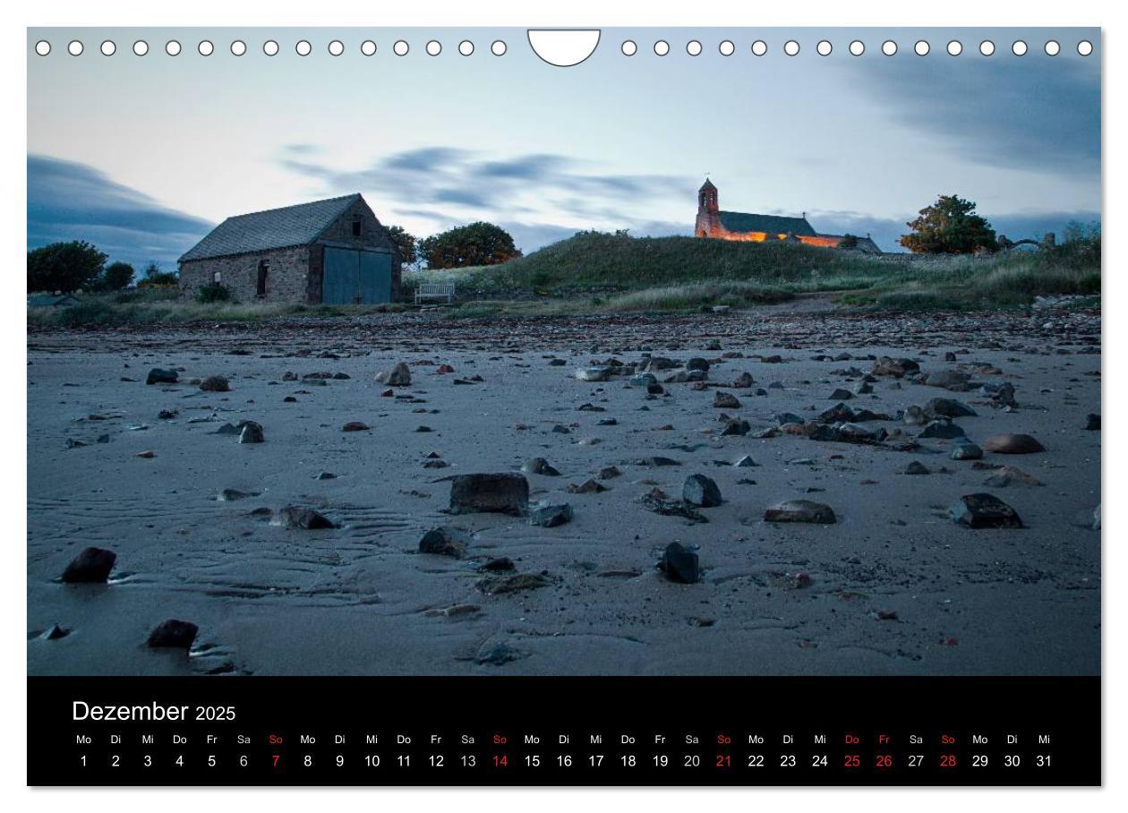 Bild: 9783435731299 | Holy Island - England (Wandkalender 2025 DIN A4 quer), CALVENDO...