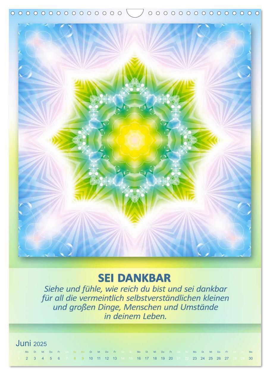 Bild: 9783457086209 | Light Energy Mandalas - Kalender - Vol. 1 (Wandkalender 2025 DIN A3...