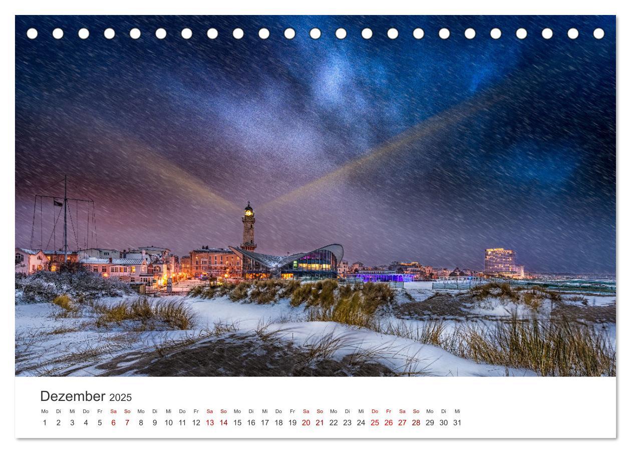 Bild: 9783435028641 | Warnemünde by Olaf Rehmert (Tischkalender 2025 DIN A5 quer),...