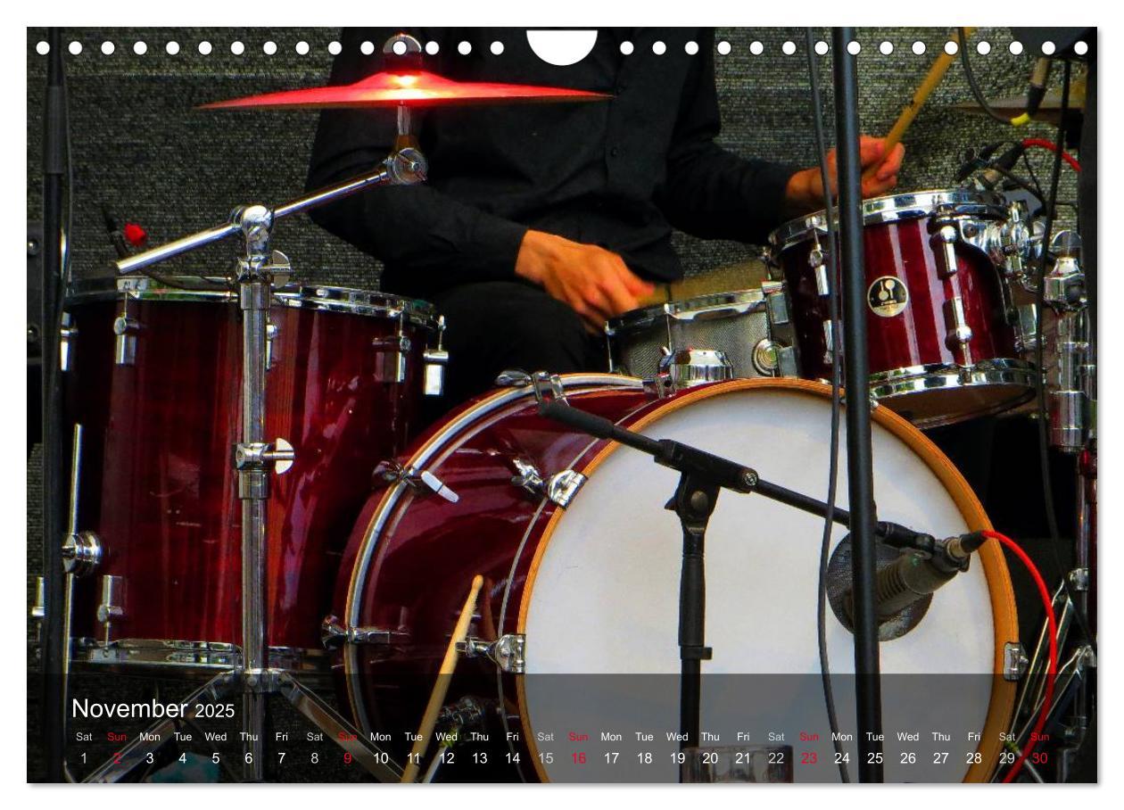 Bild: 9781325953974 | DRUMS ONSTAGE (Wall Calendar 2025 DIN A4 landscape), CALVENDO 12...