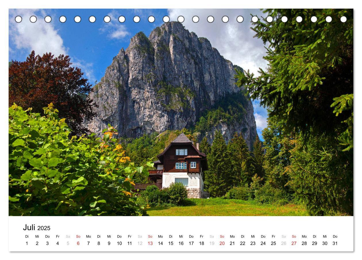 Bild: 9783435307661 | Zauberhaftes Mondseeland (Tischkalender 2025 DIN A5 quer), CALVENDO...