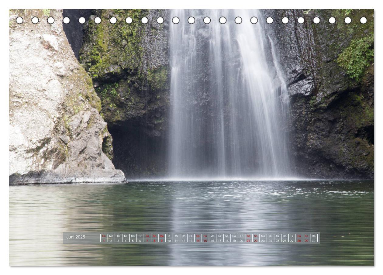 Bild: 9783435449880 | La Réunion - Bergweh ® (Tischkalender 2025 DIN A5 quer), CALVENDO...